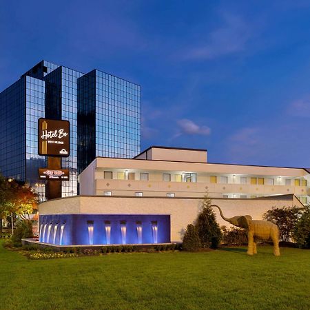Hotel Bo, A Days Inn By Wyndham Chattanooga Downtown Екстер'єр фото