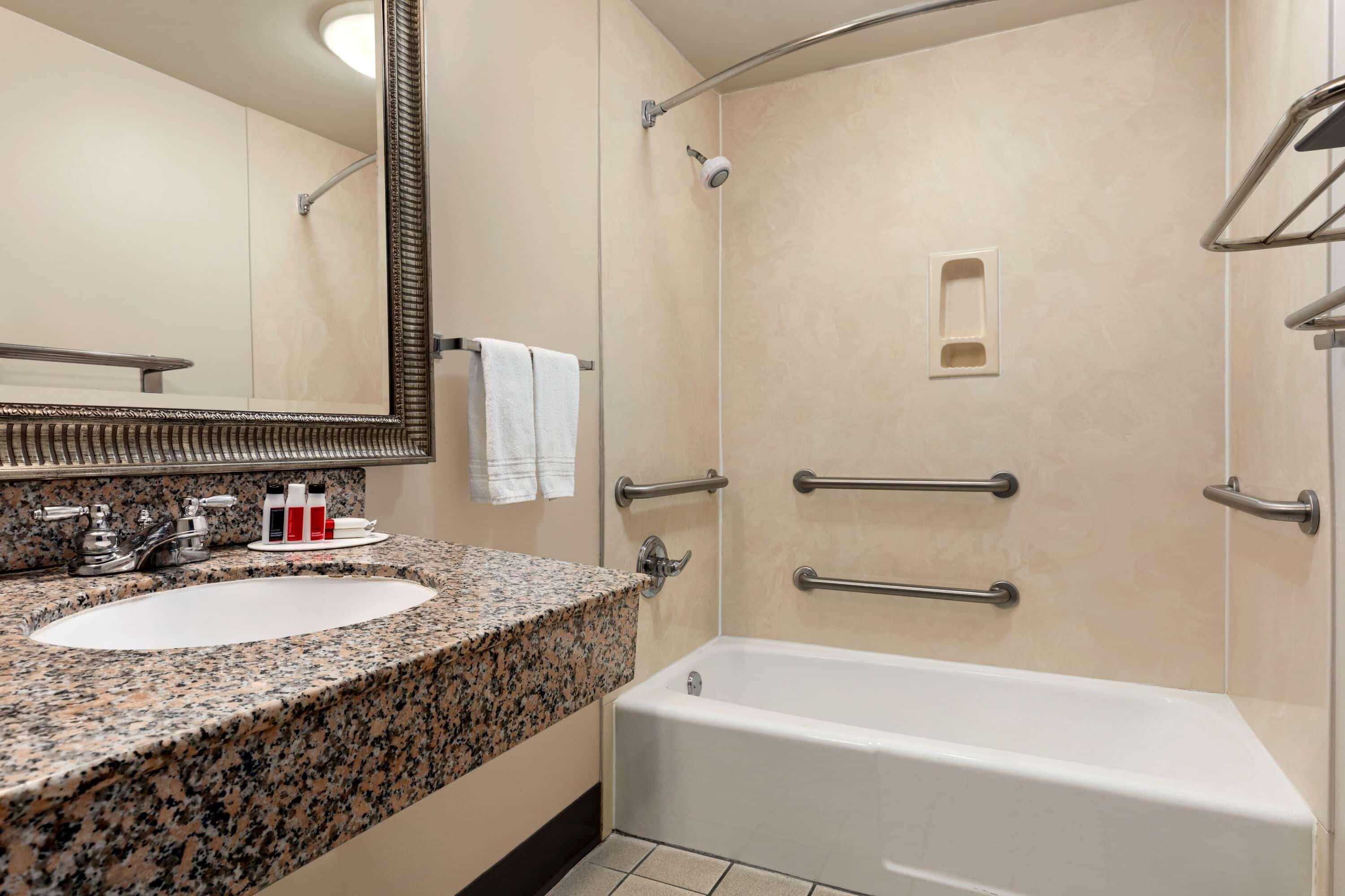 Hotel Bo, A Days Inn By Wyndham Chattanooga Downtown Екстер'єр фото