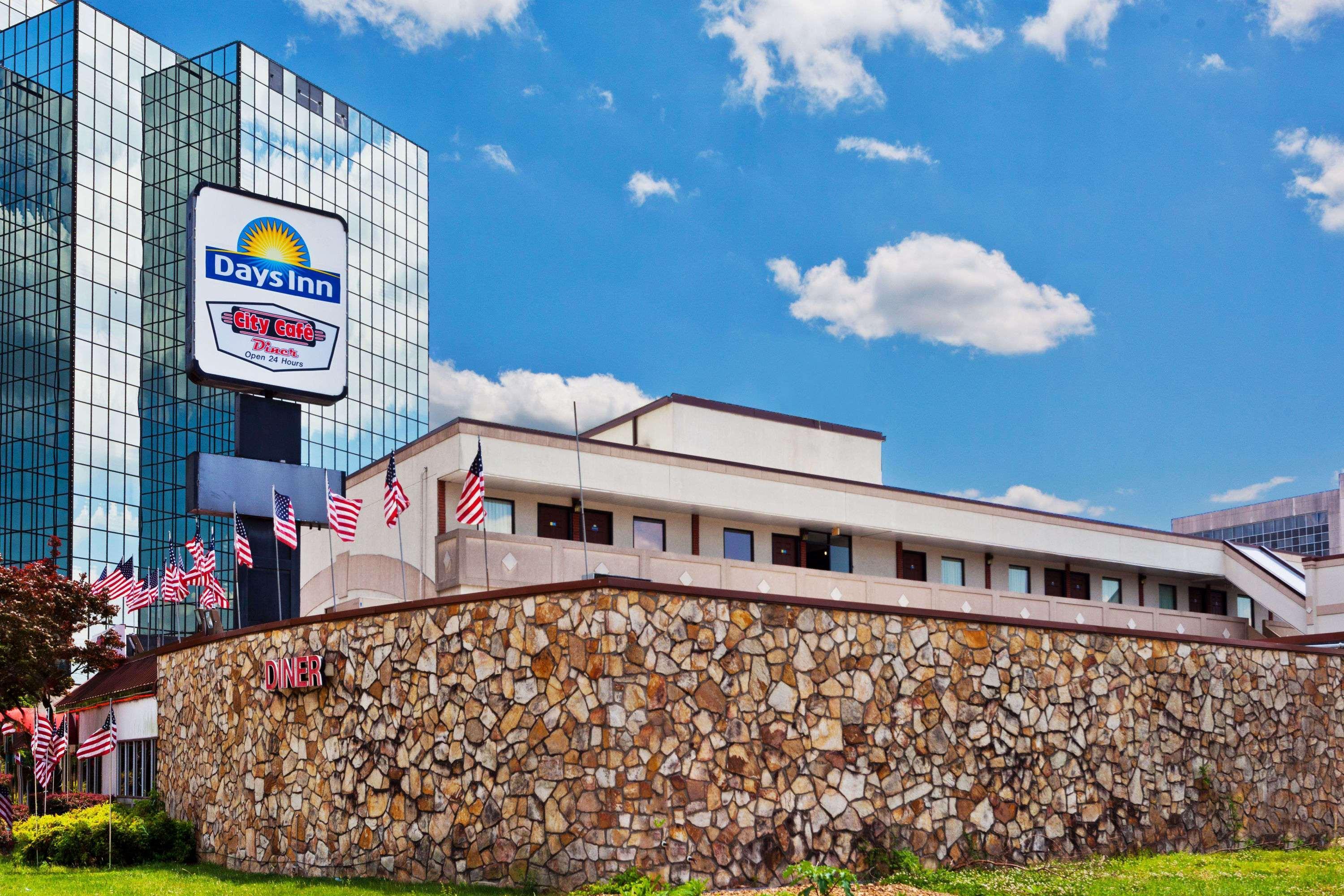 Hotel Bo, A Days Inn By Wyndham Chattanooga Downtown Екстер'єр фото